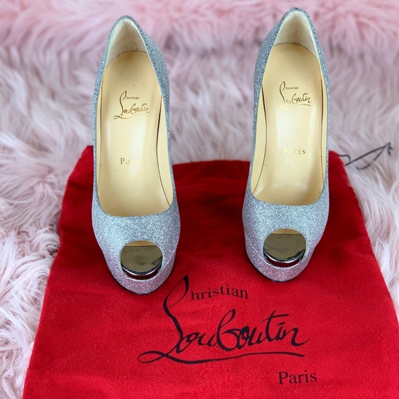 Christian Louboutin Fetish Peep - Picture 1 of 7